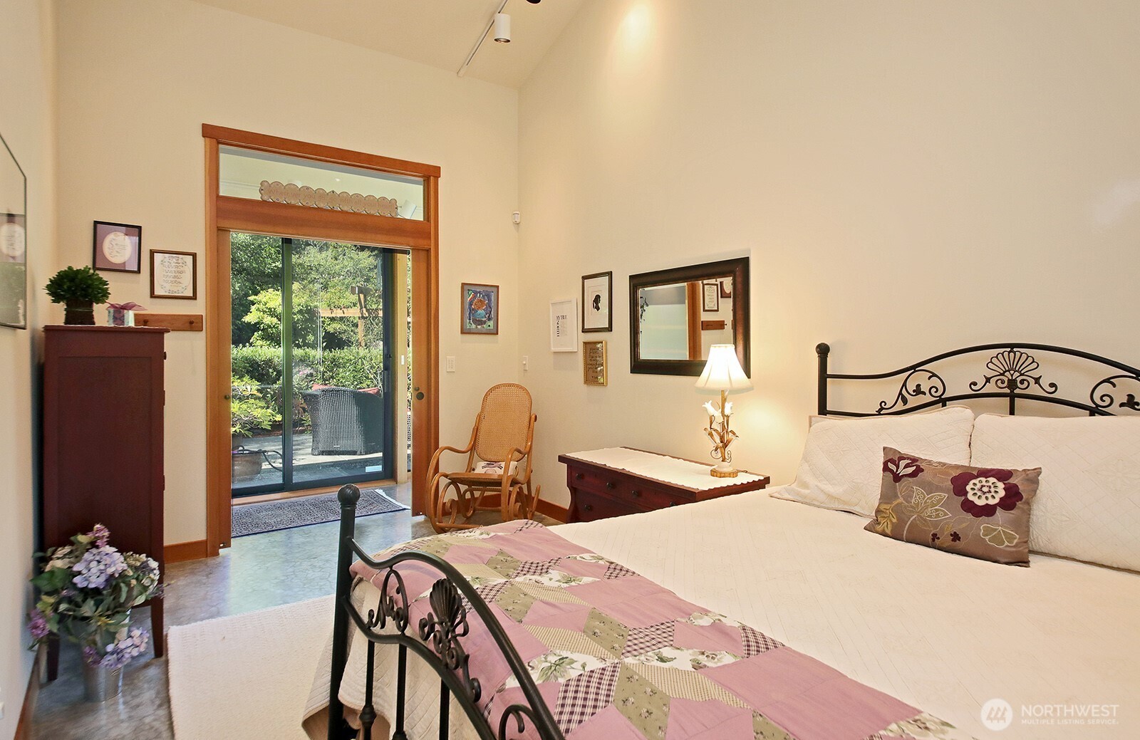 3679 Saratoga Road Property Photo 34