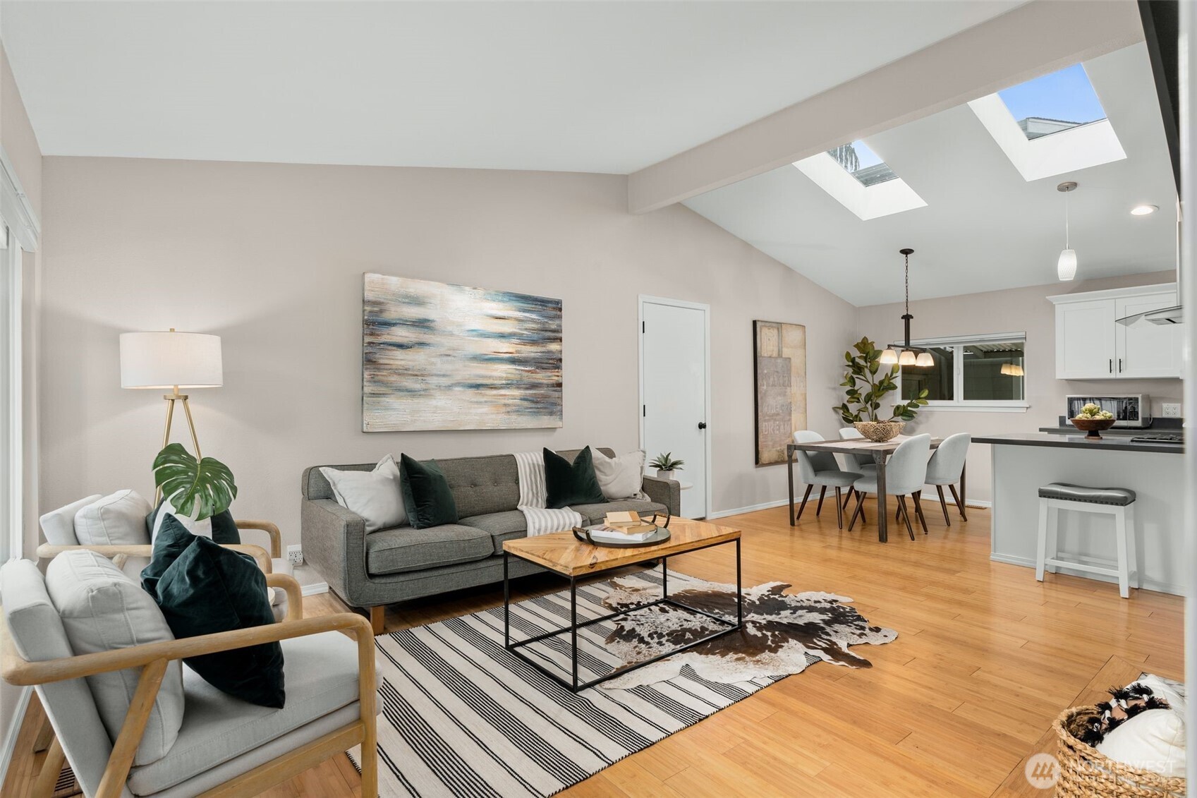 14009 13th Avenue Property Photo 6