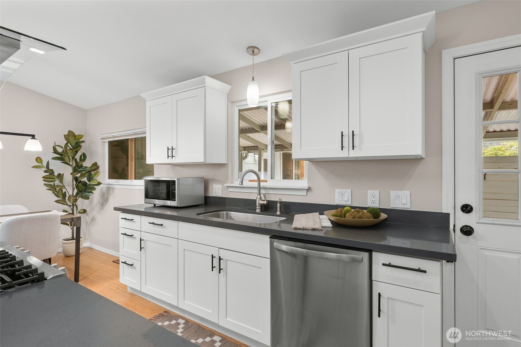 14009 13th Avenue Property Photo 9