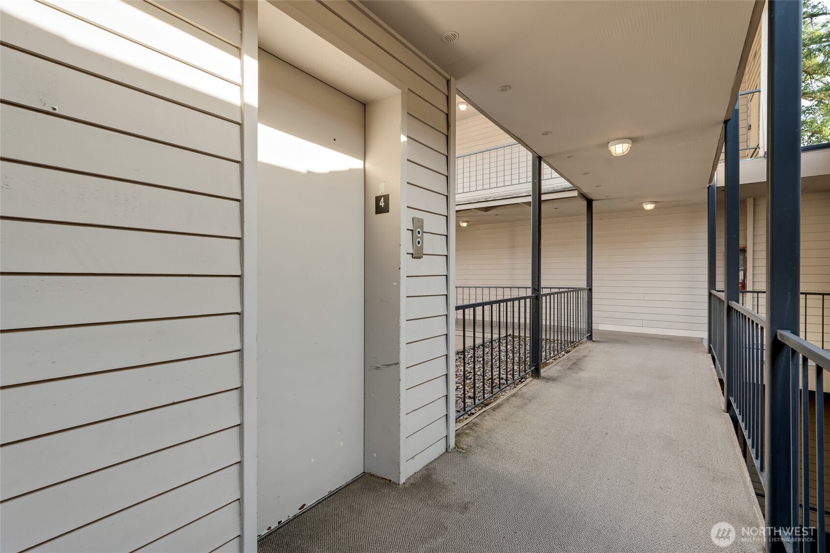 321 Bellevue Way 401 Property Photo 26