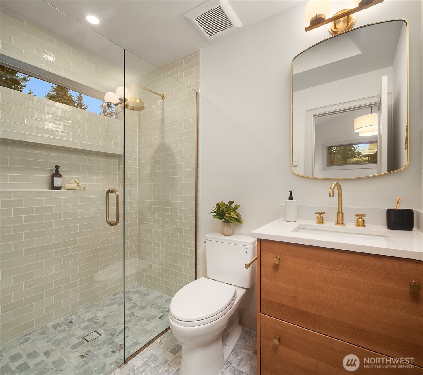 22706 92nd Avenue A Property Photo 17