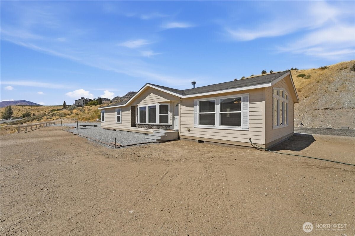 109 Hugo Road Property Photo 17