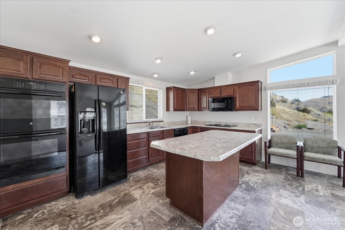 109 Hugo Road Property Photo 28