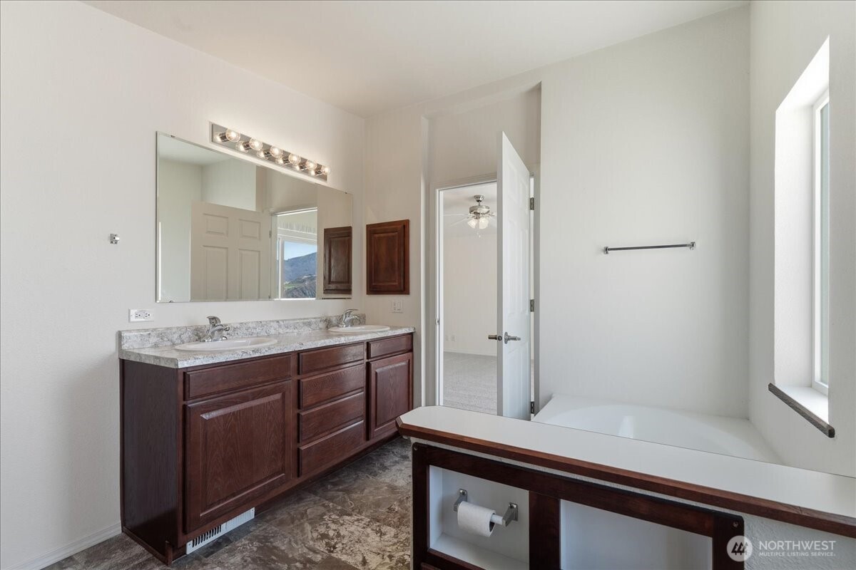 109 Hugo Road Property Photo 35