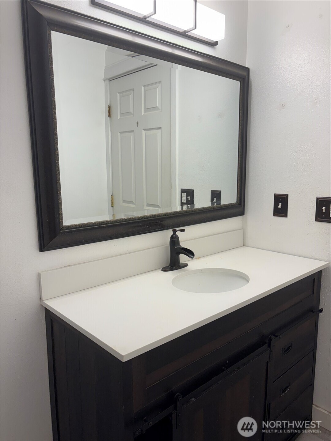 4883 Laura Lane Property Photo 13