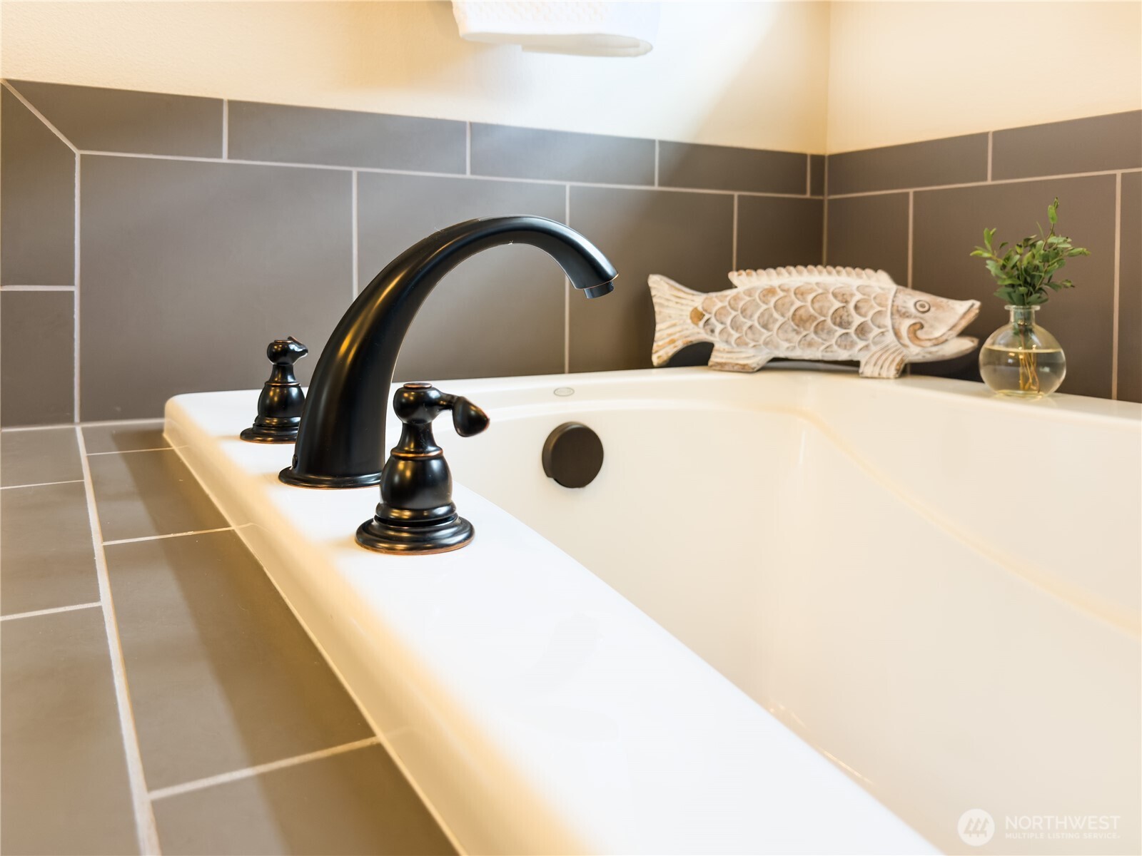 5214 Waldron Drive Property Photo 23