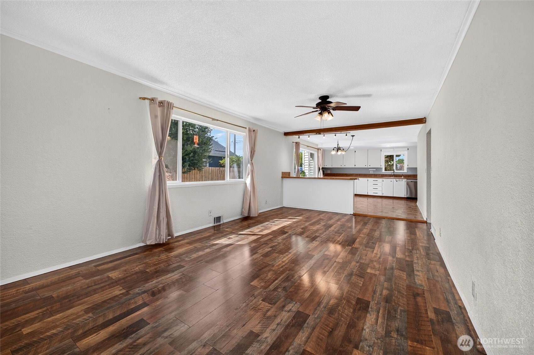 4605 6th Avenue Property Photo 3