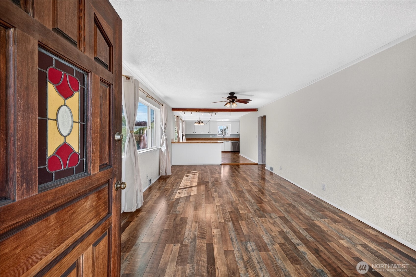 4605 6th Avenue Property Photo 4