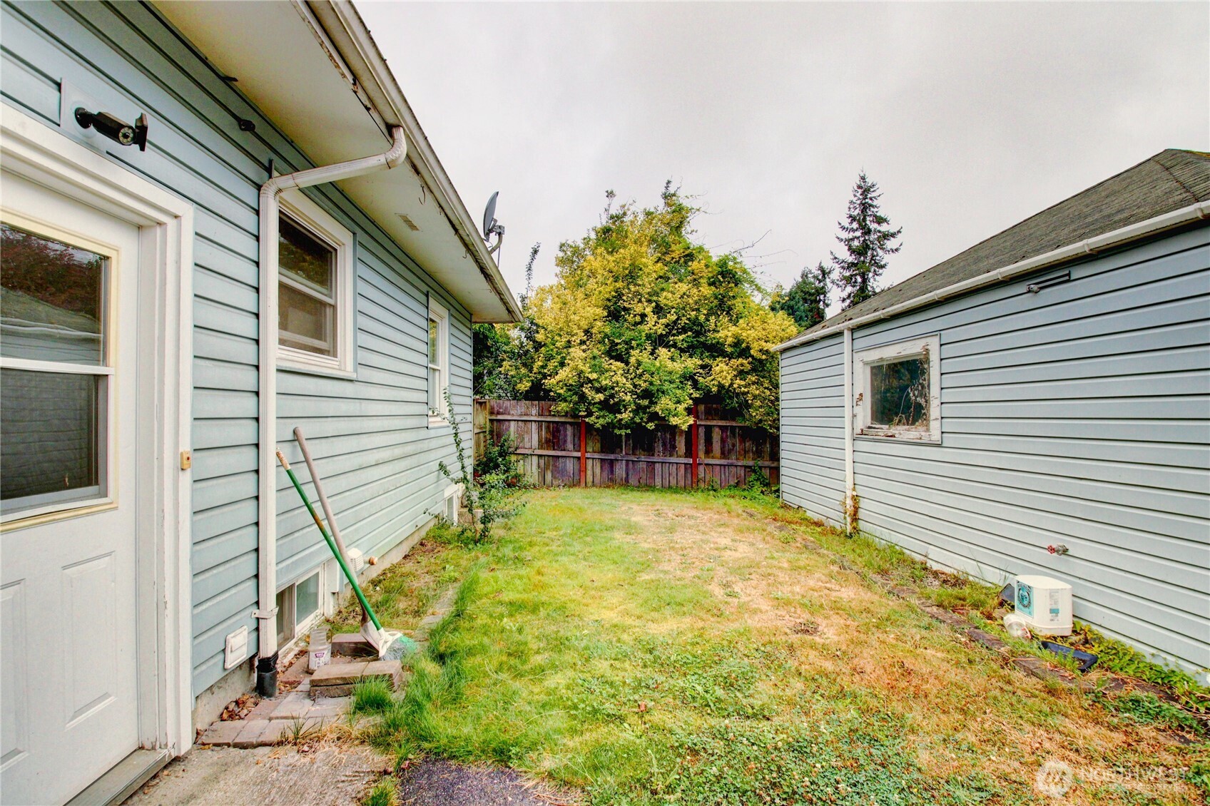 1135 E Orange Avenue Property Photo 32