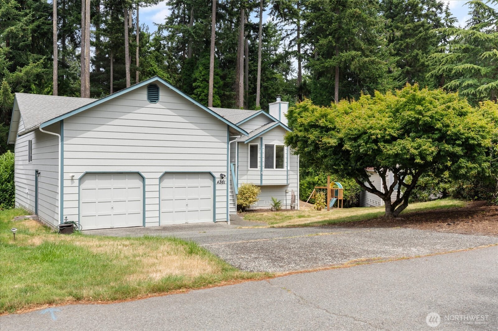 4361 Shadowood Drive Property Photo 2
