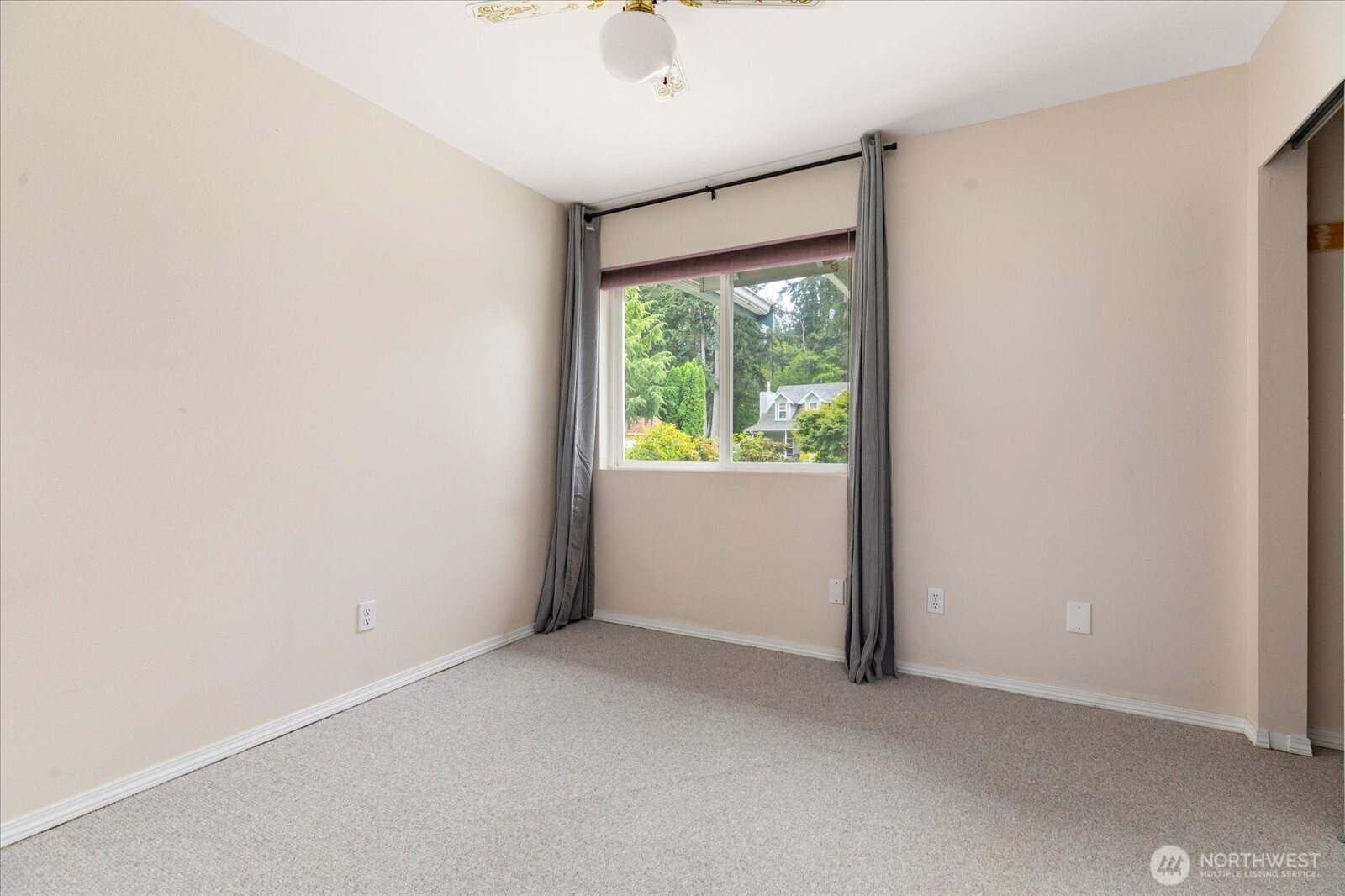 4361 Shadowood Drive Property Photo 13