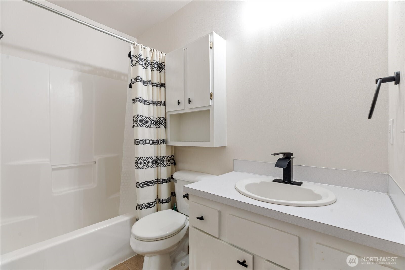 4361 Shadowood Drive Property Photo 15