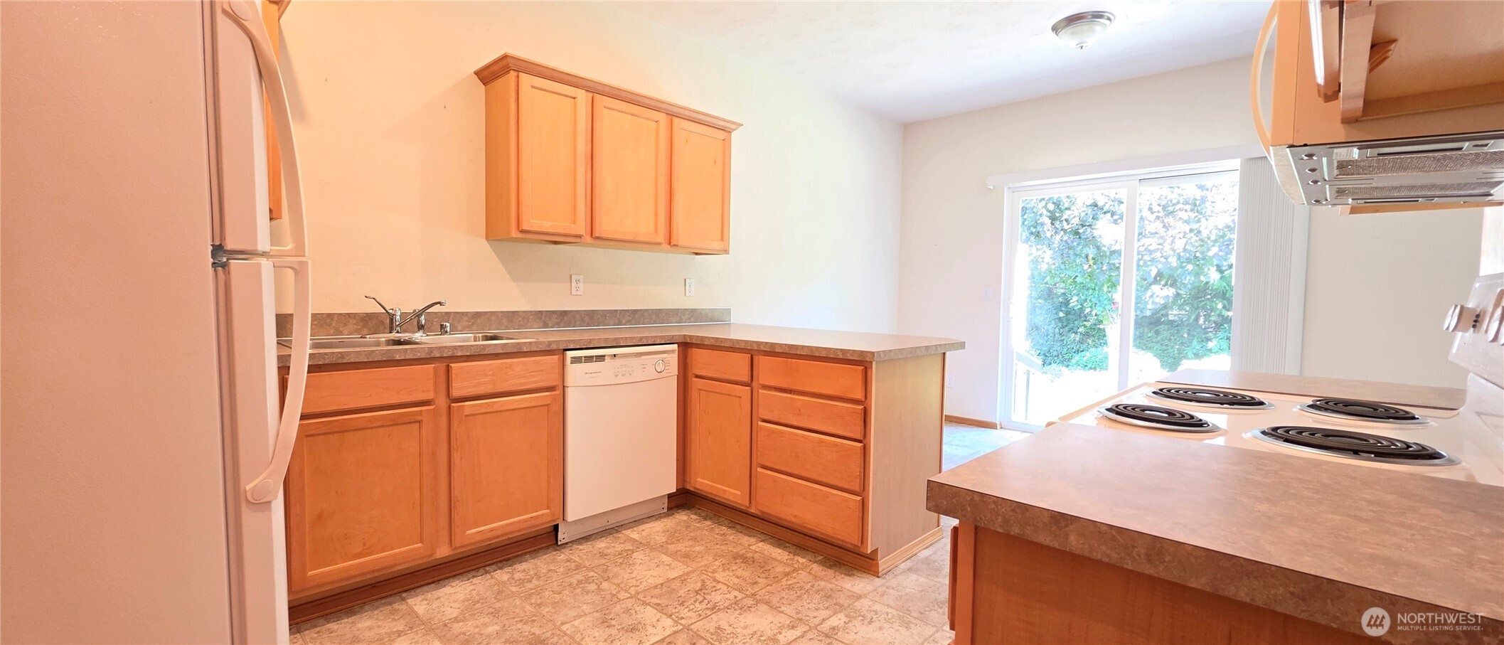 50 E Beaumont Drive #b Property Photo 4