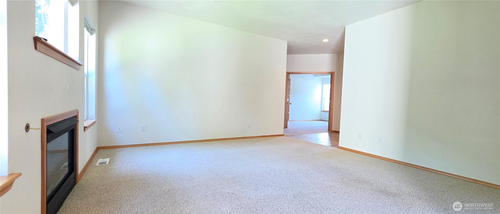 50 E Beaumont Drive #b Property Photo 8