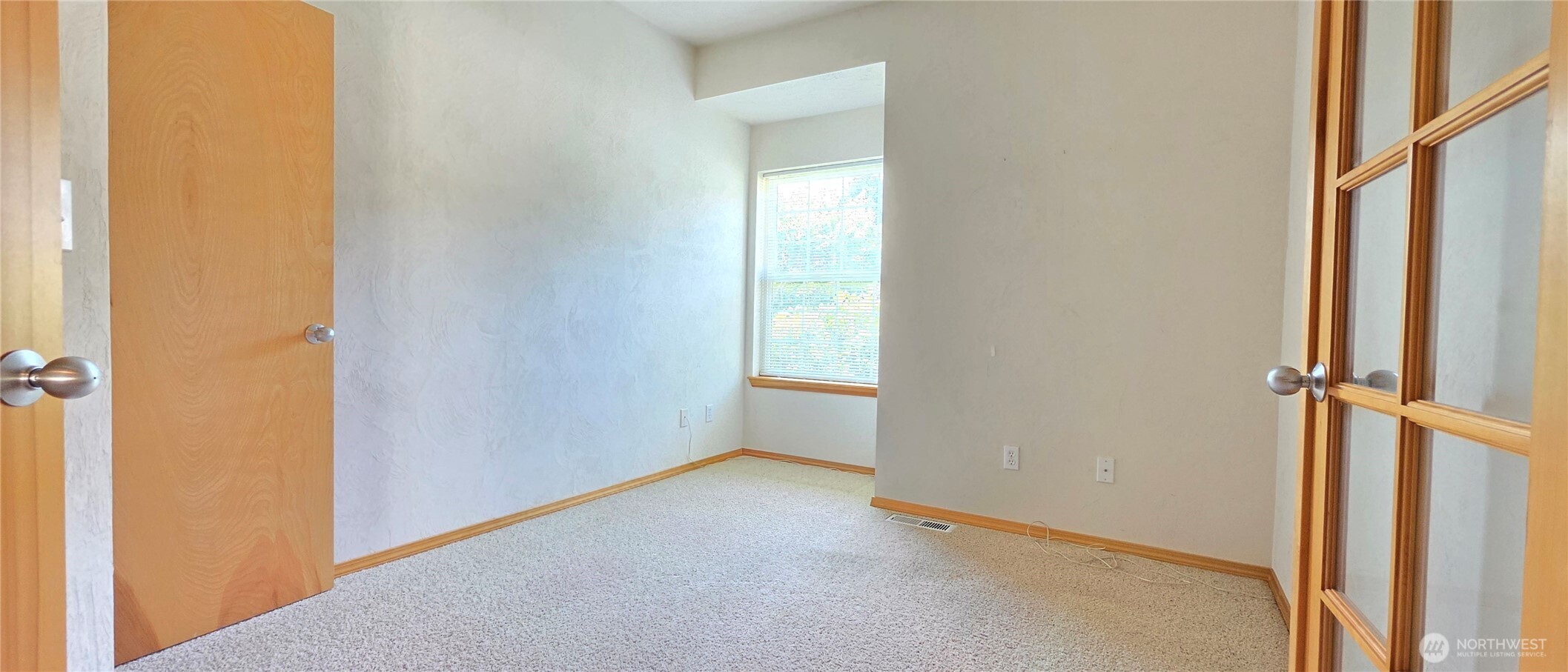 50 E Beaumont Drive #b Property Photo 12