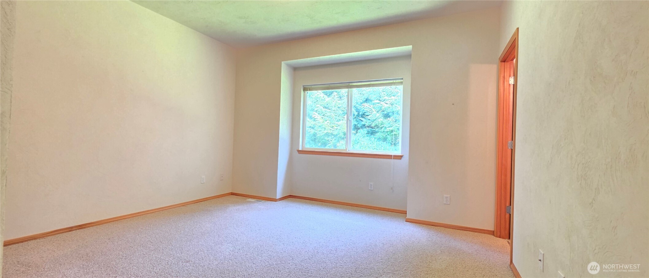 50 E Beaumont Drive #b Property Photo 18
