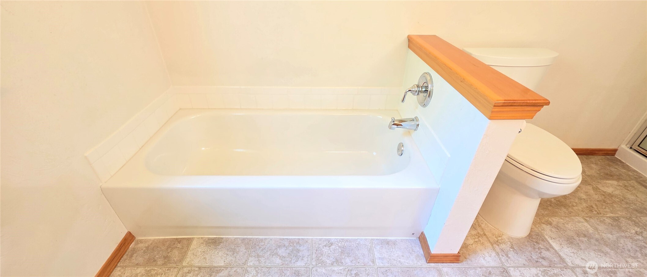 50 E Beaumont Drive #b Property Photo 20