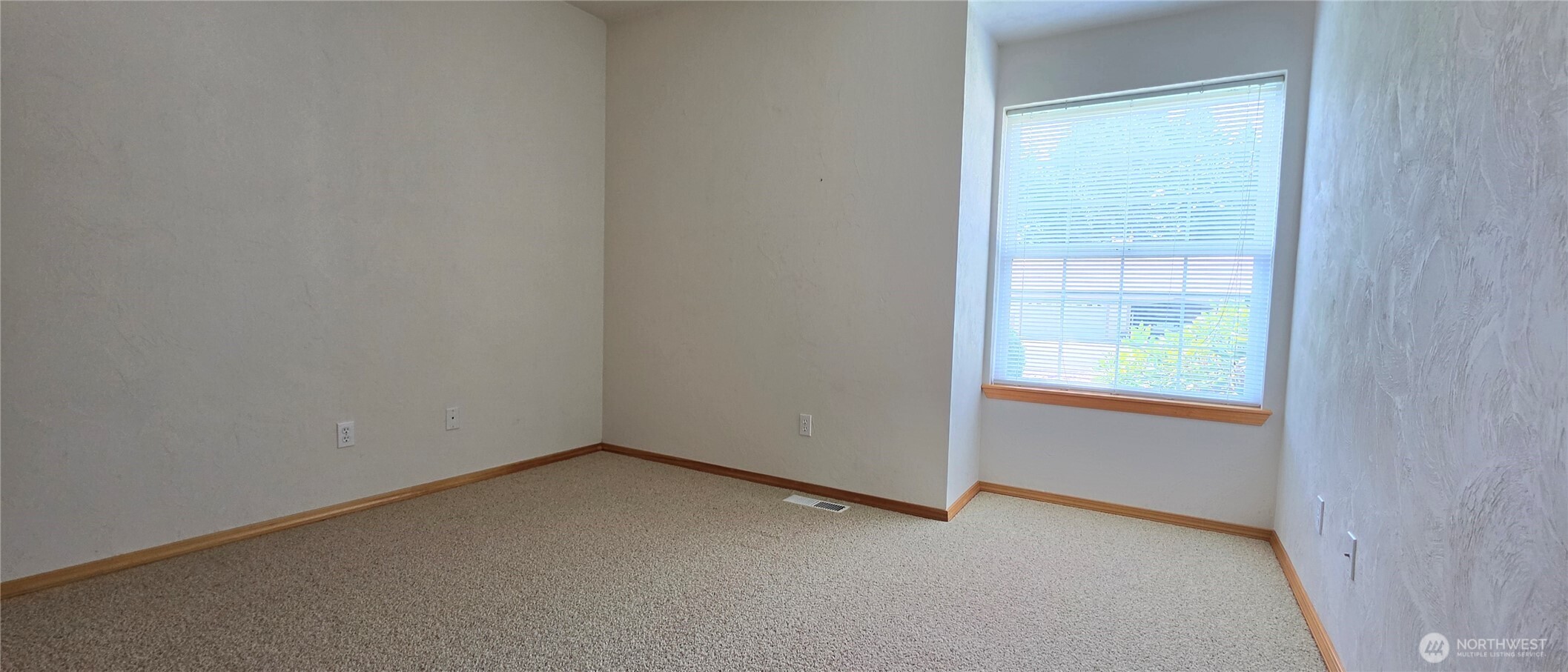 50 E Beaumont Drive #b Property Photo 23