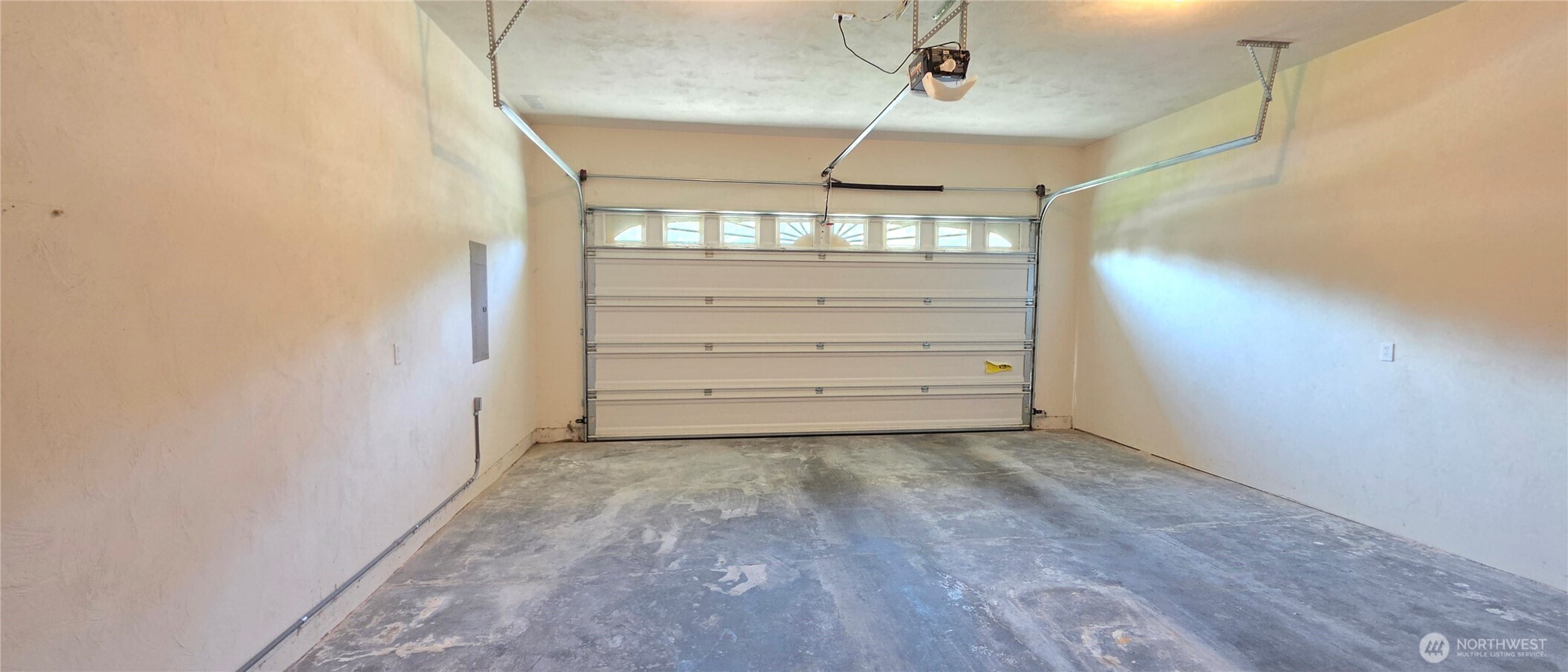 50 E Beaumont Drive #b Property Photo 27