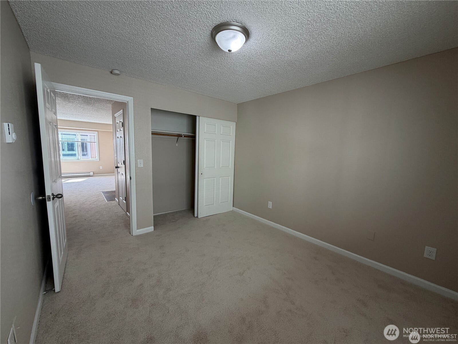 4027 S Warner Street Property Photo 11