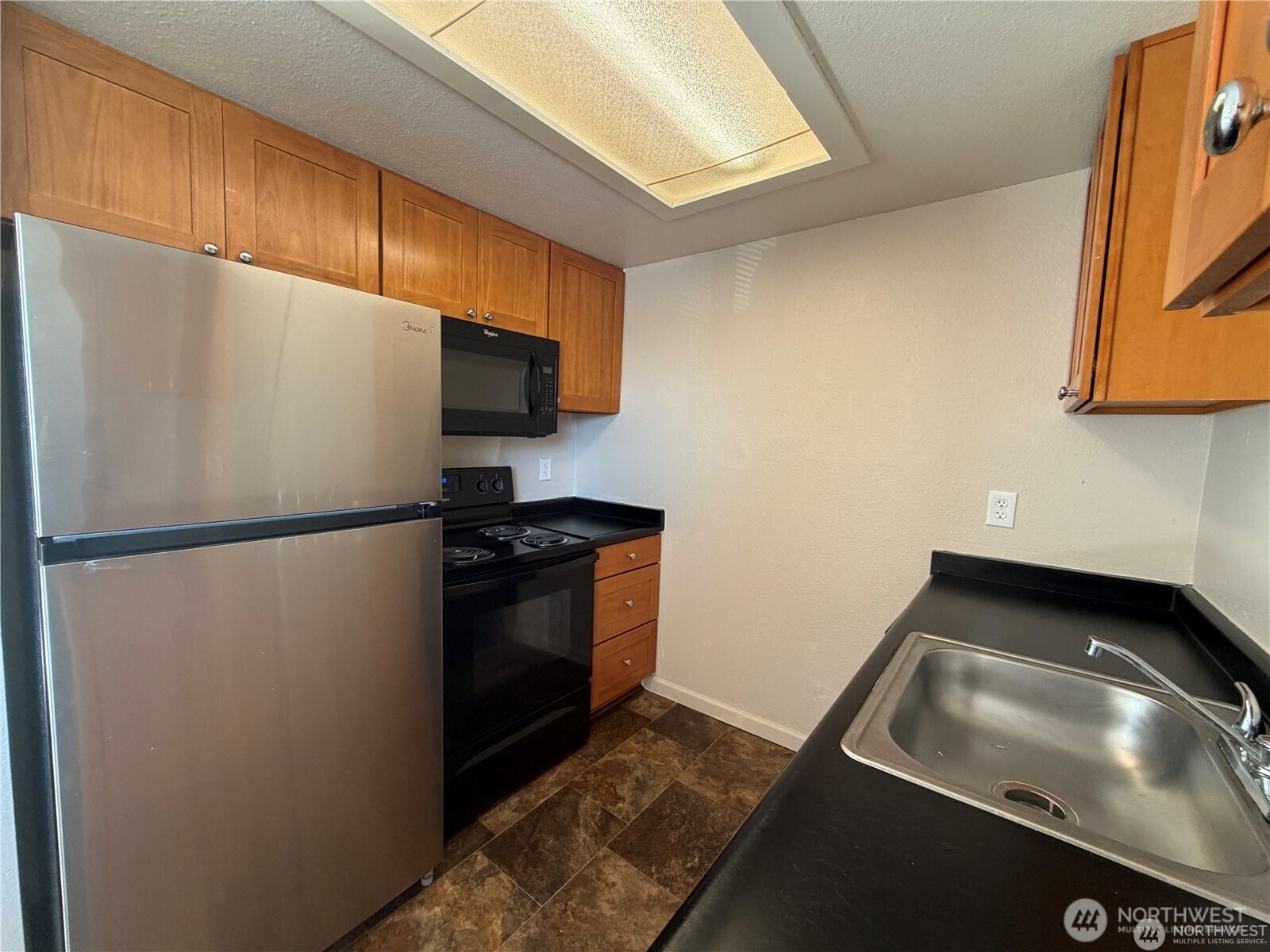 4027 S Warner Street Property Photo 12