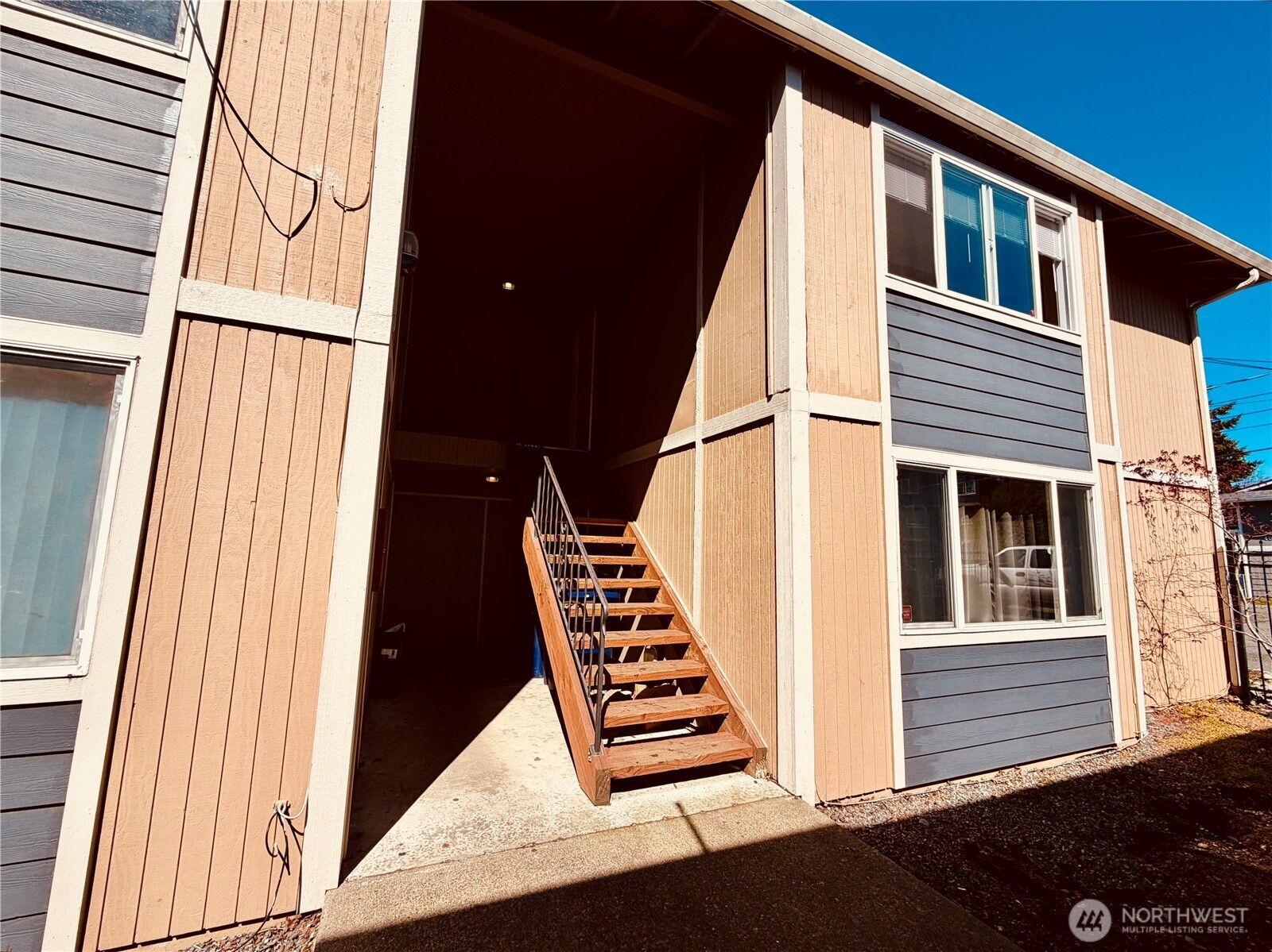4027 S Warner Street Property Photo 16