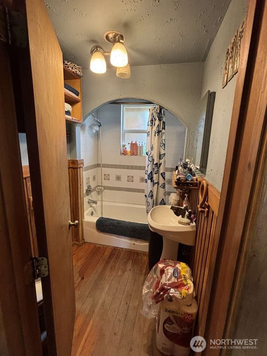 54 N Adams Street Property Photo 10
