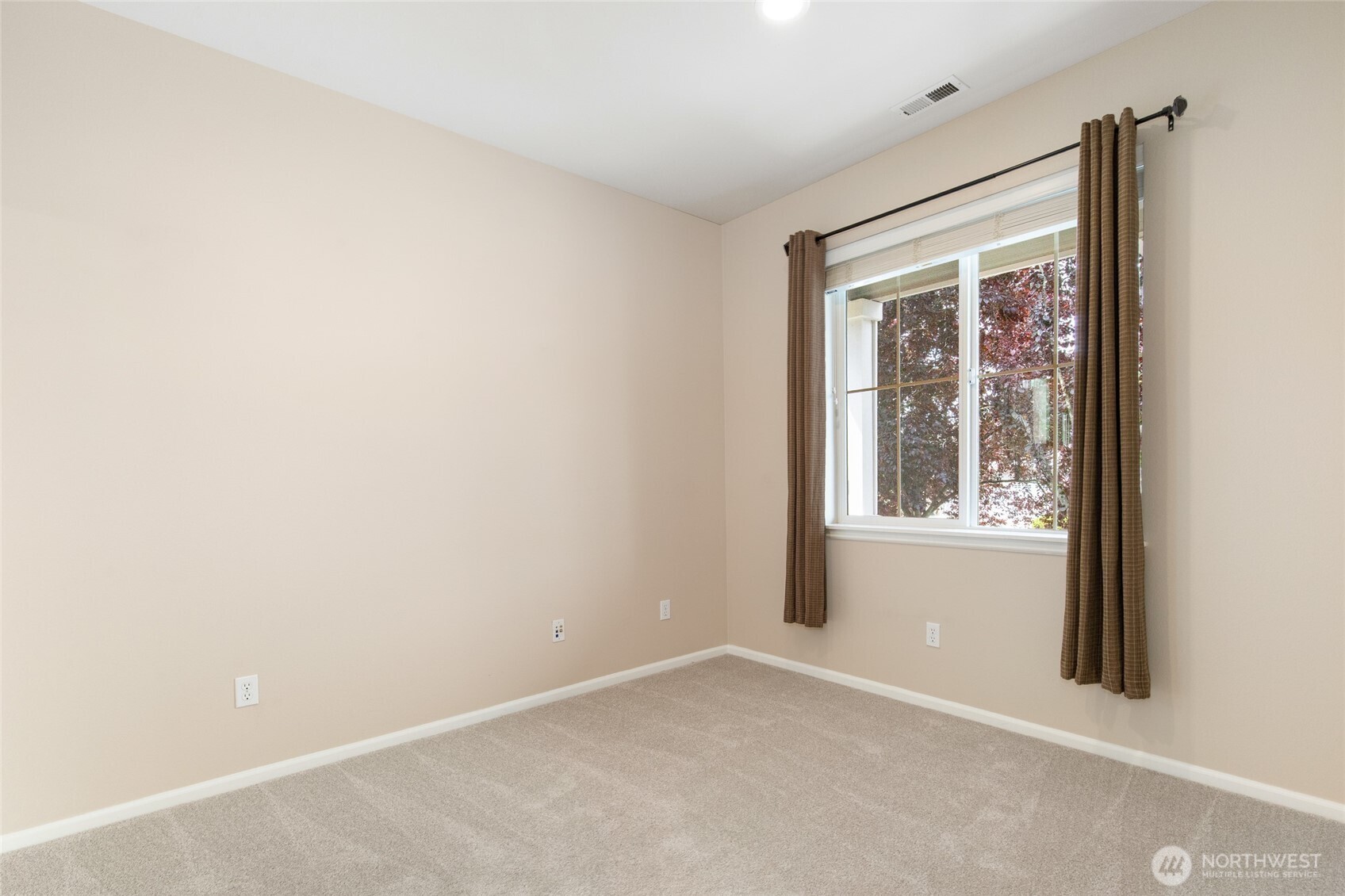 28517 70th Drive Property Photo 16