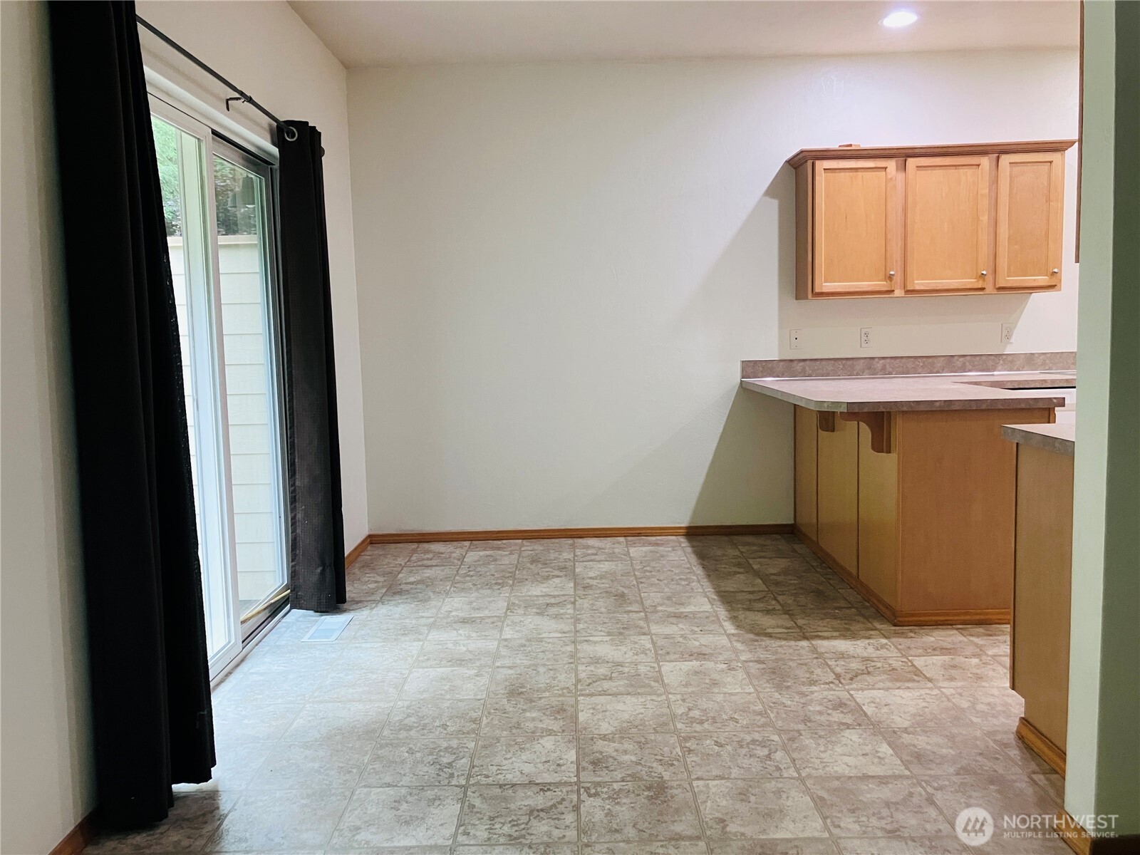 41 E Beaumont Drive A Property Photo 10