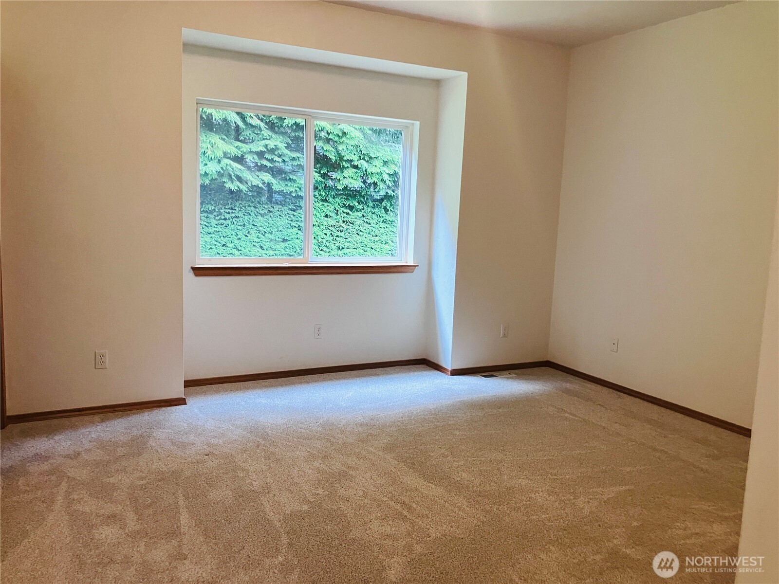 41 E Beaumont Drive A Property Photo 15