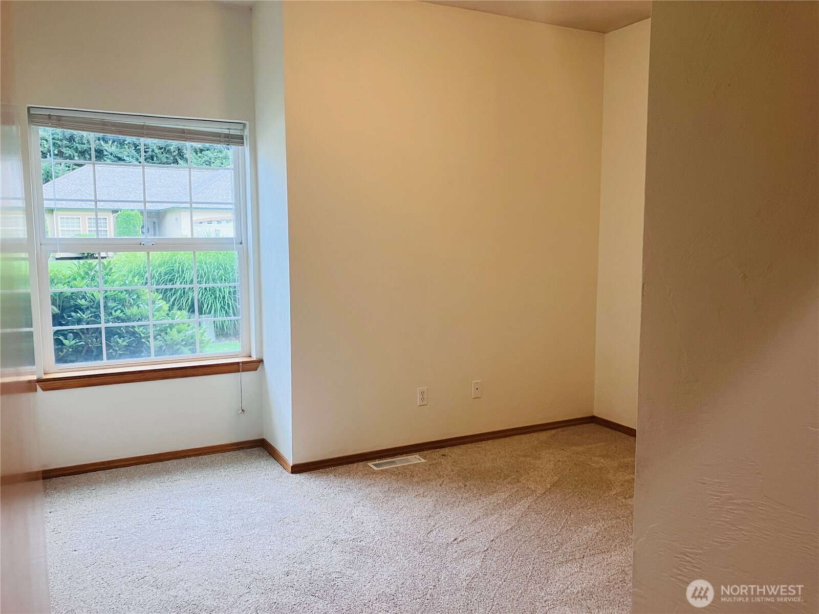 41 E Beaumont Drive A Property Photo 20