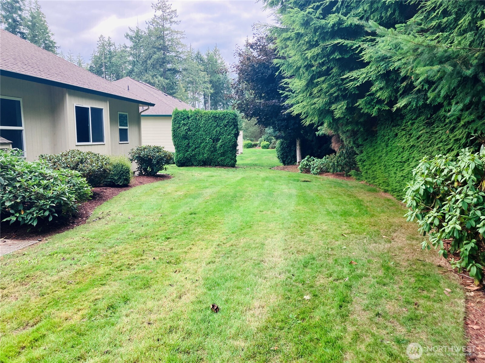 41 E Beaumont Drive A Property Photo 23
