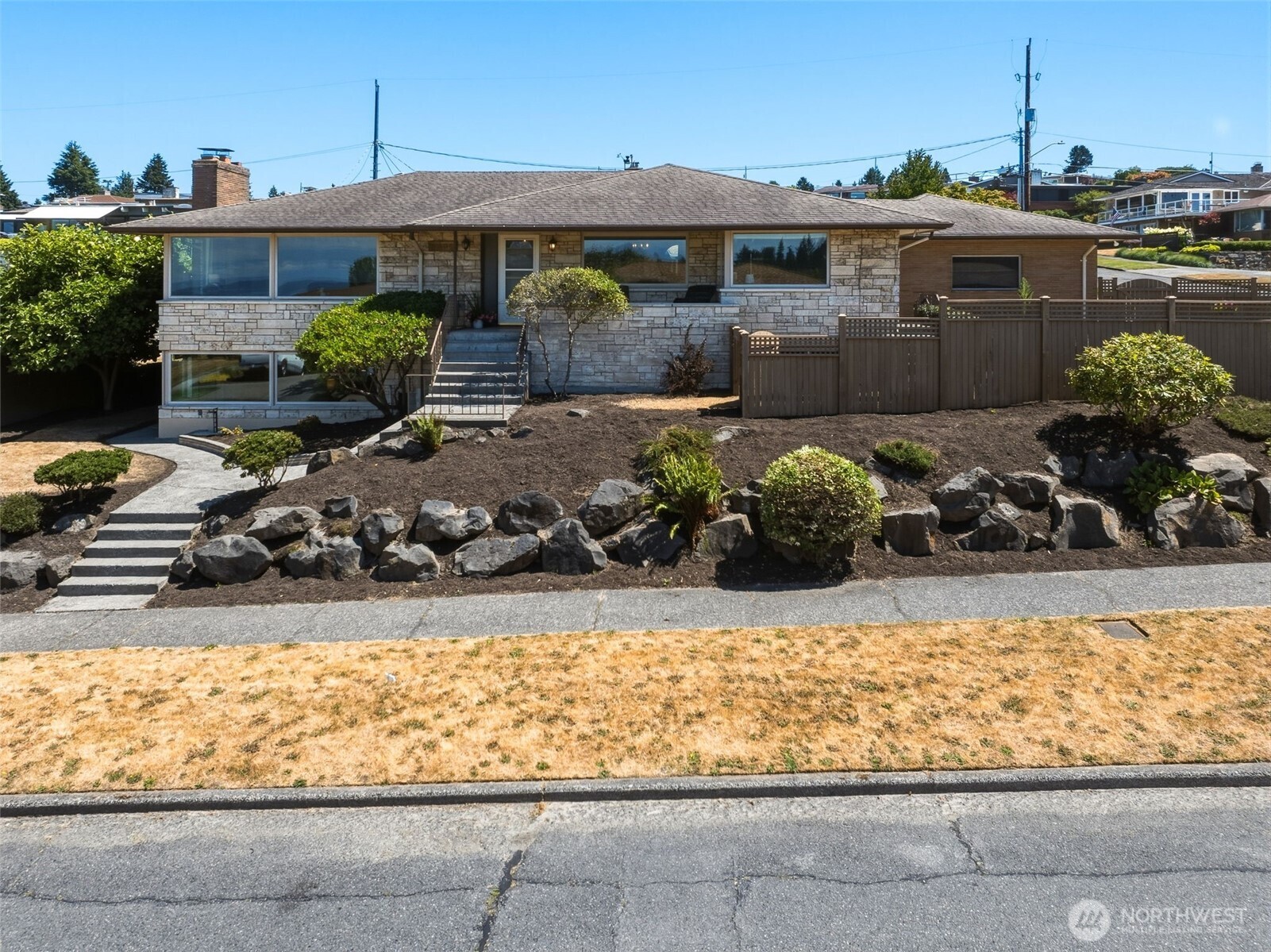 9304 23rd Avenue Property Photo 2