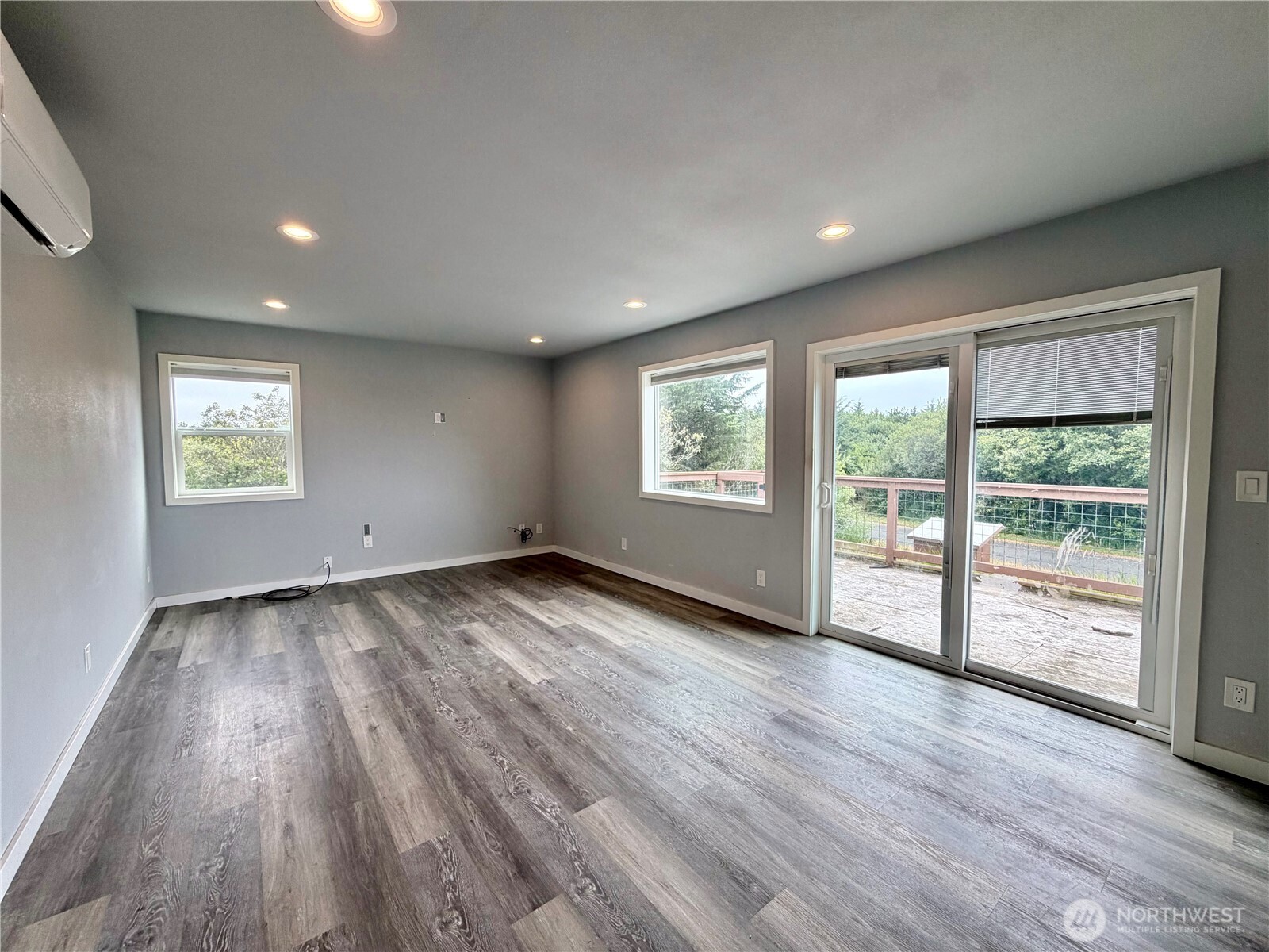 33 4th Avenue Property Photo 11