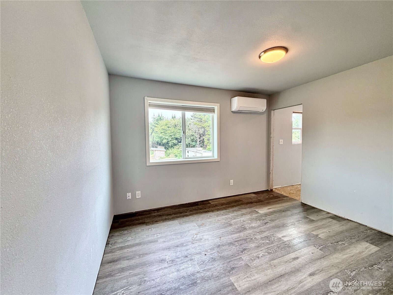 33 4th Avenue Property Photo 13