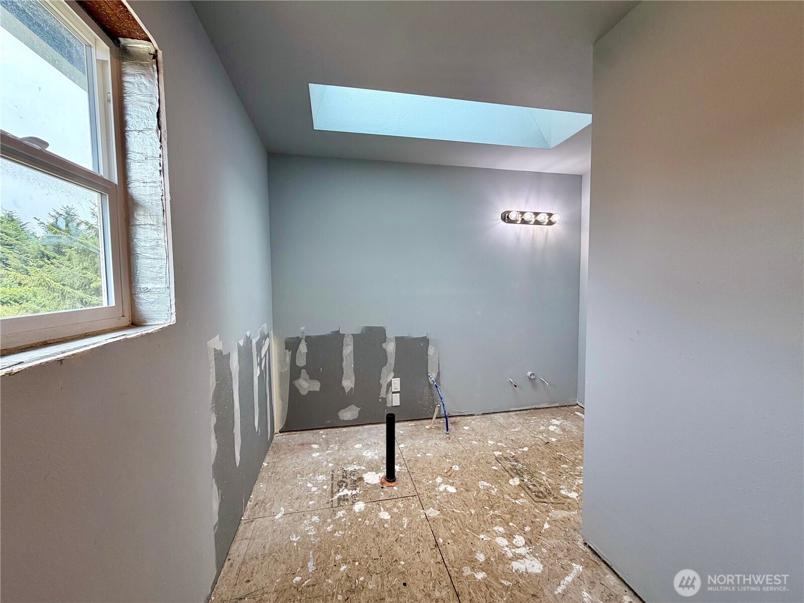 33 4th Avenue Property Photo 15