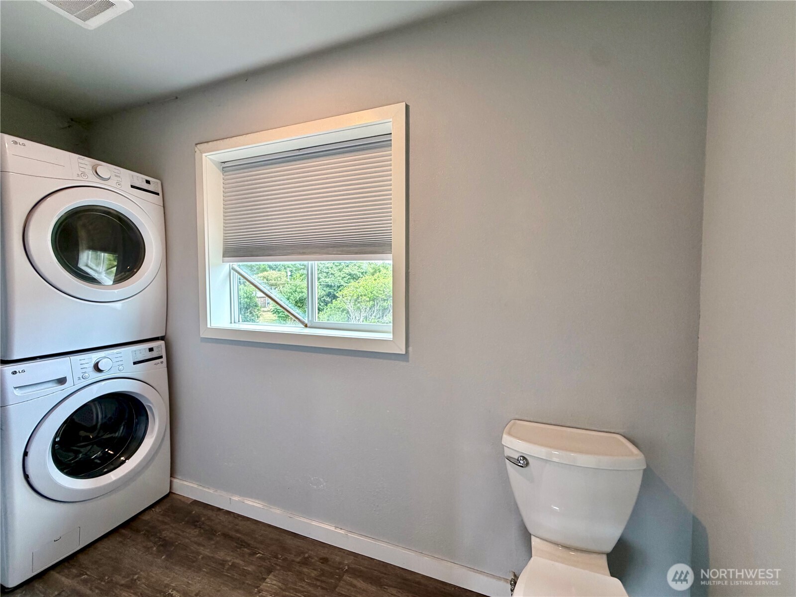 33 4th Avenue Property Photo 22