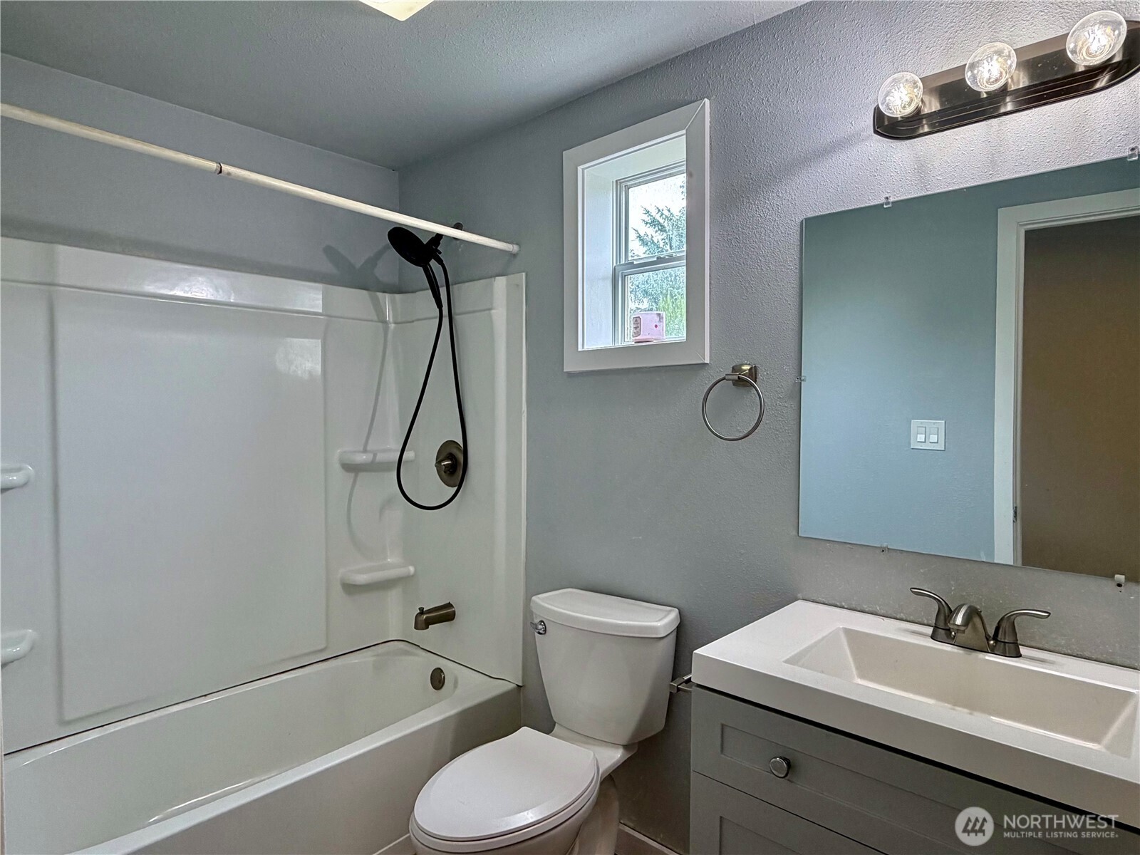 33 4th Avenue Property Photo 26