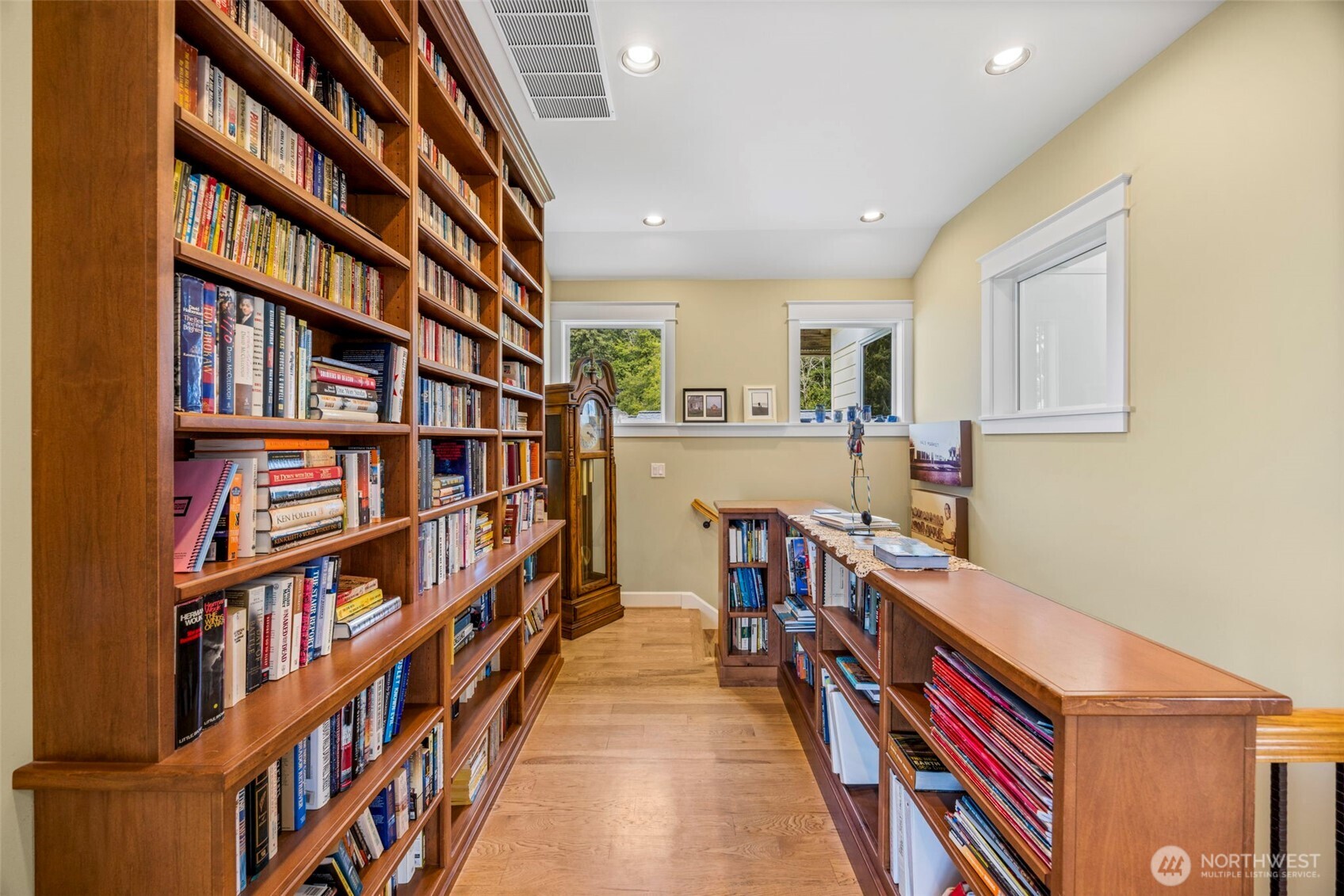 9818 Miami Beach Road Property Photo 29