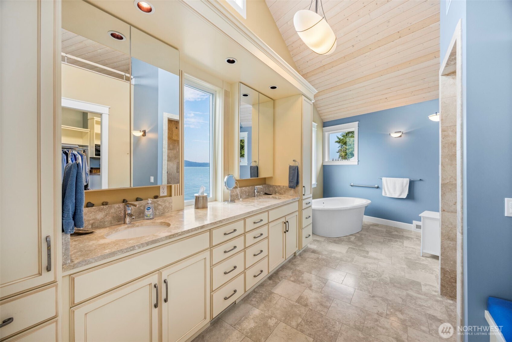 9818 Miami Beach Road Property Photo 32