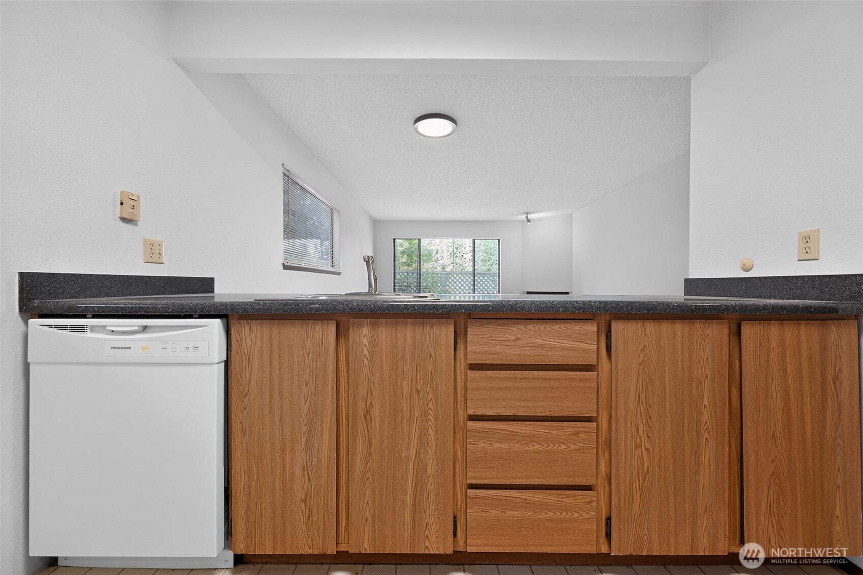 1740 Ne 86th Street 101 Property Photo 6