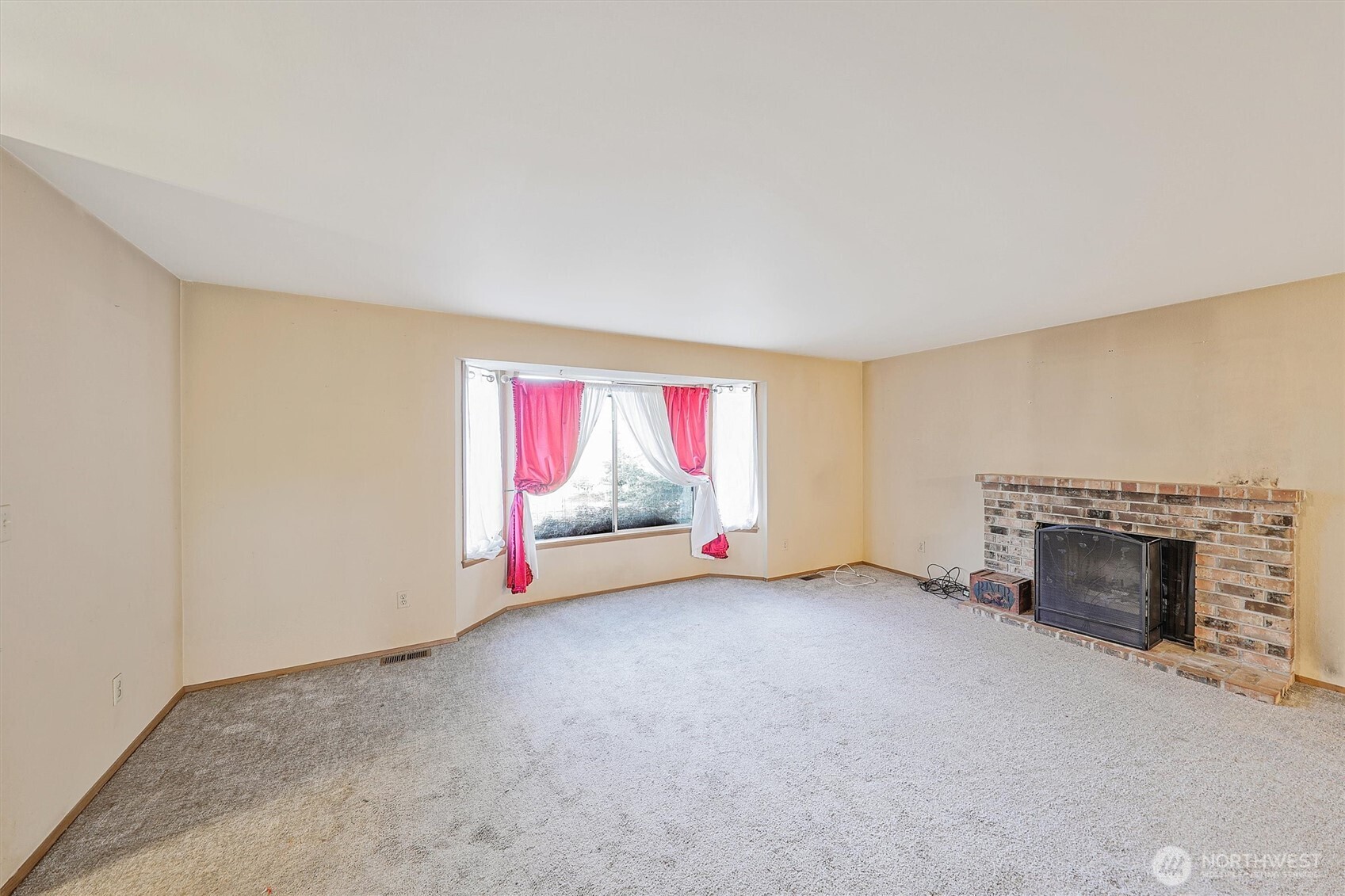 31616 3rd Place Property Photo 9