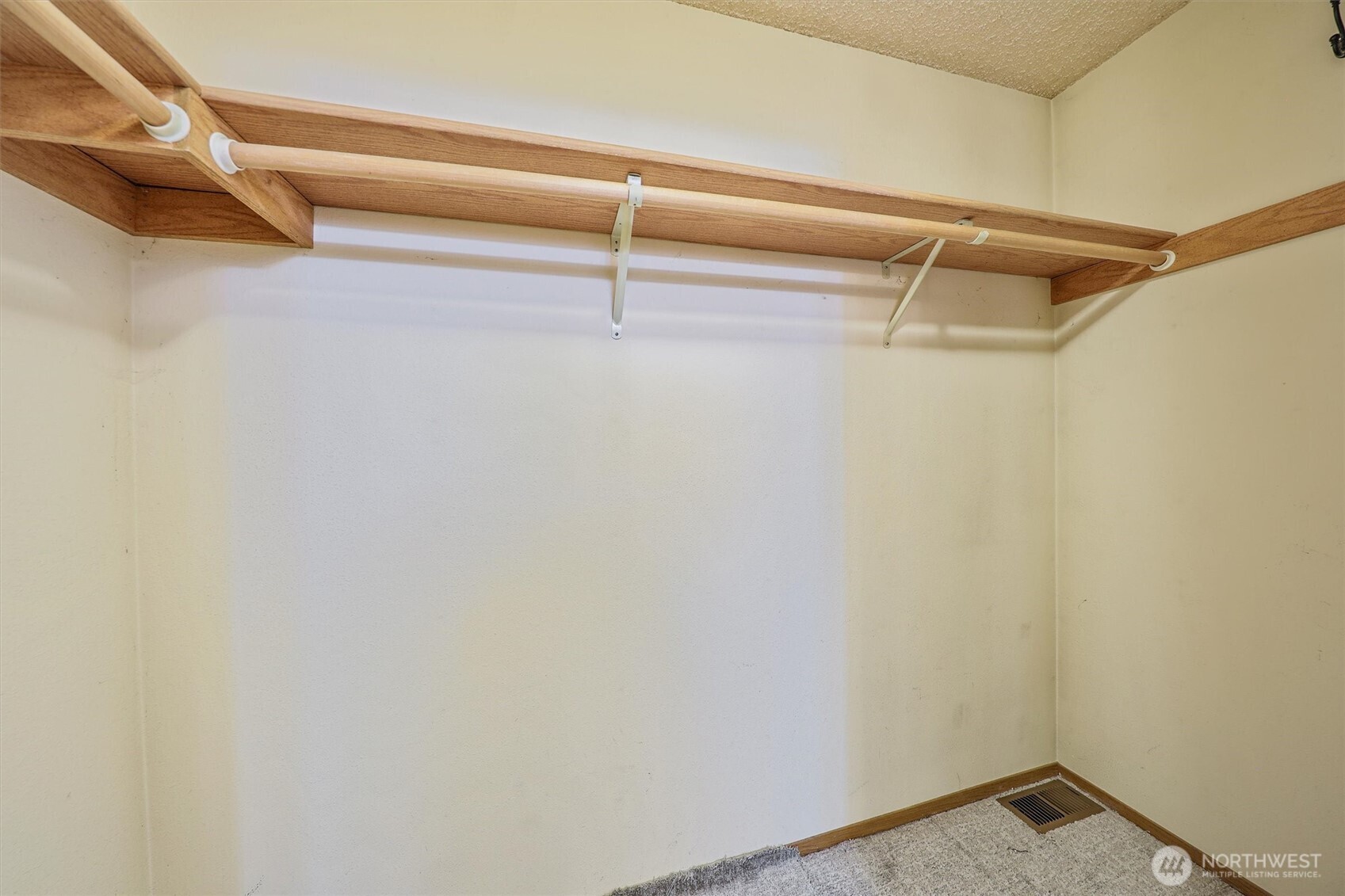 31616 3rd Place Property Photo 13
