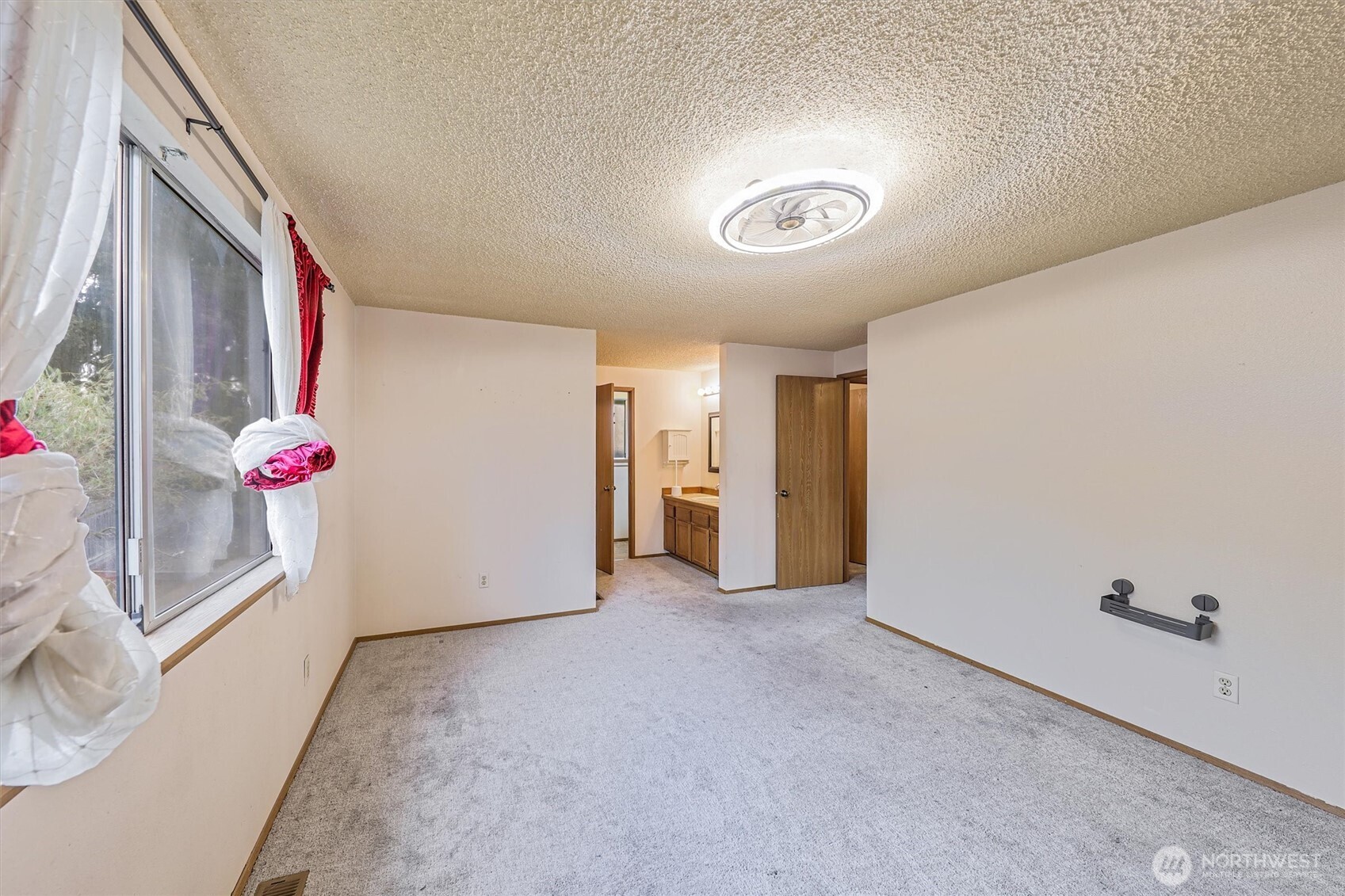 31616 3rd Place Property Photo 16