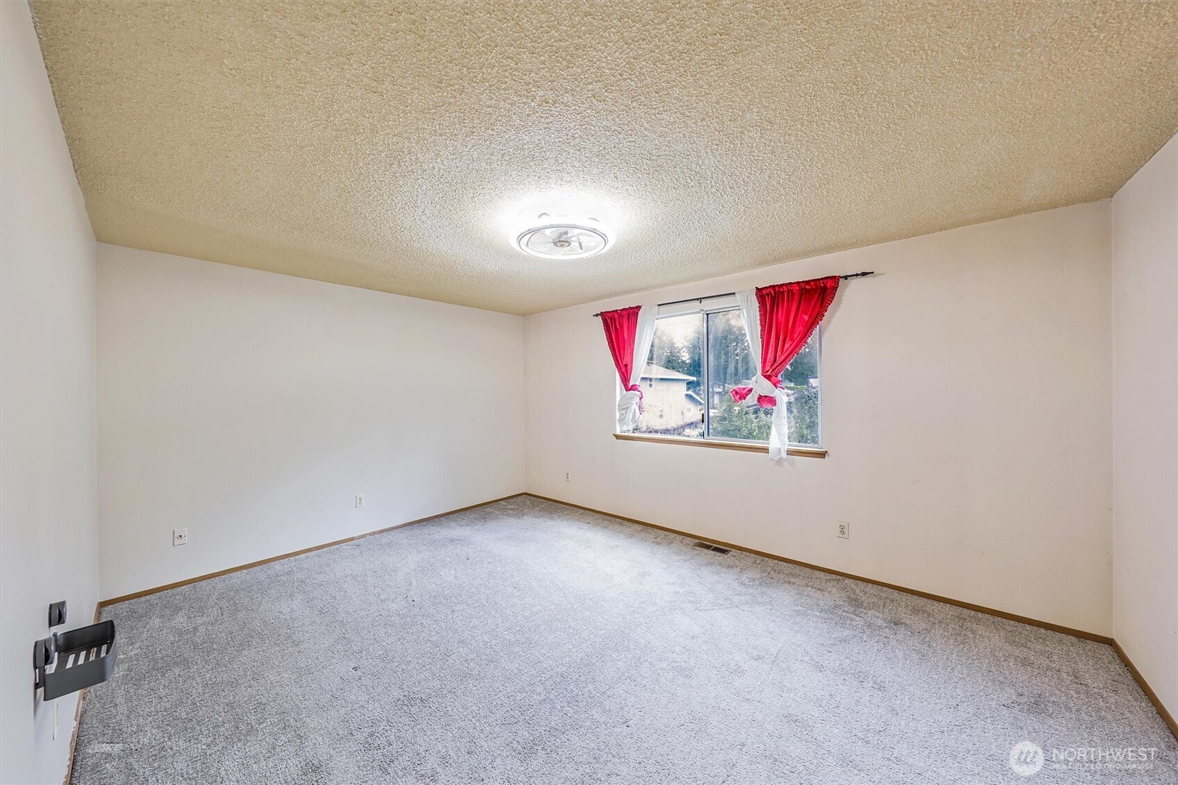 31616 3rd Place Property Photo 18