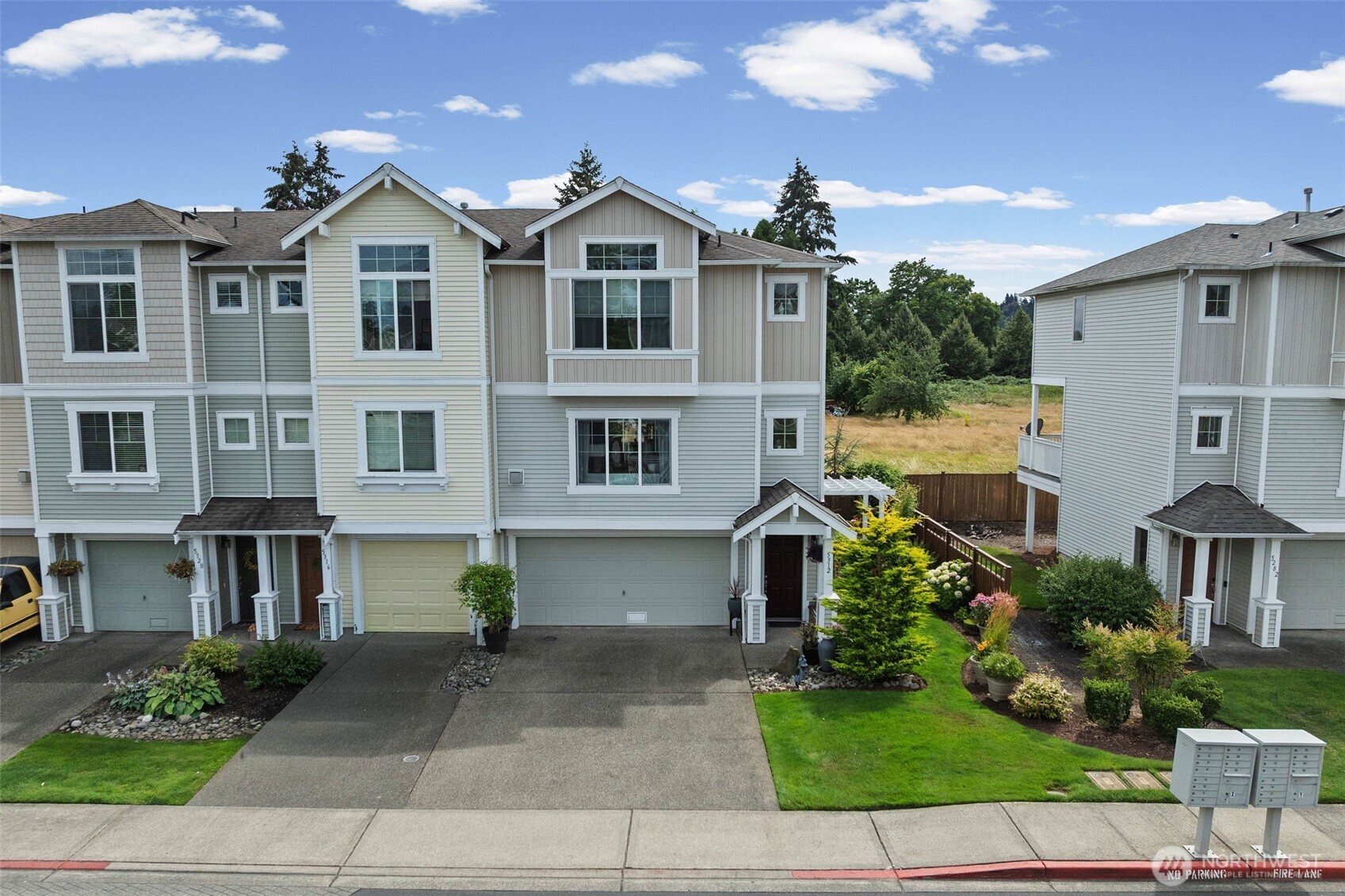 5312 35th Street Property Photo 2