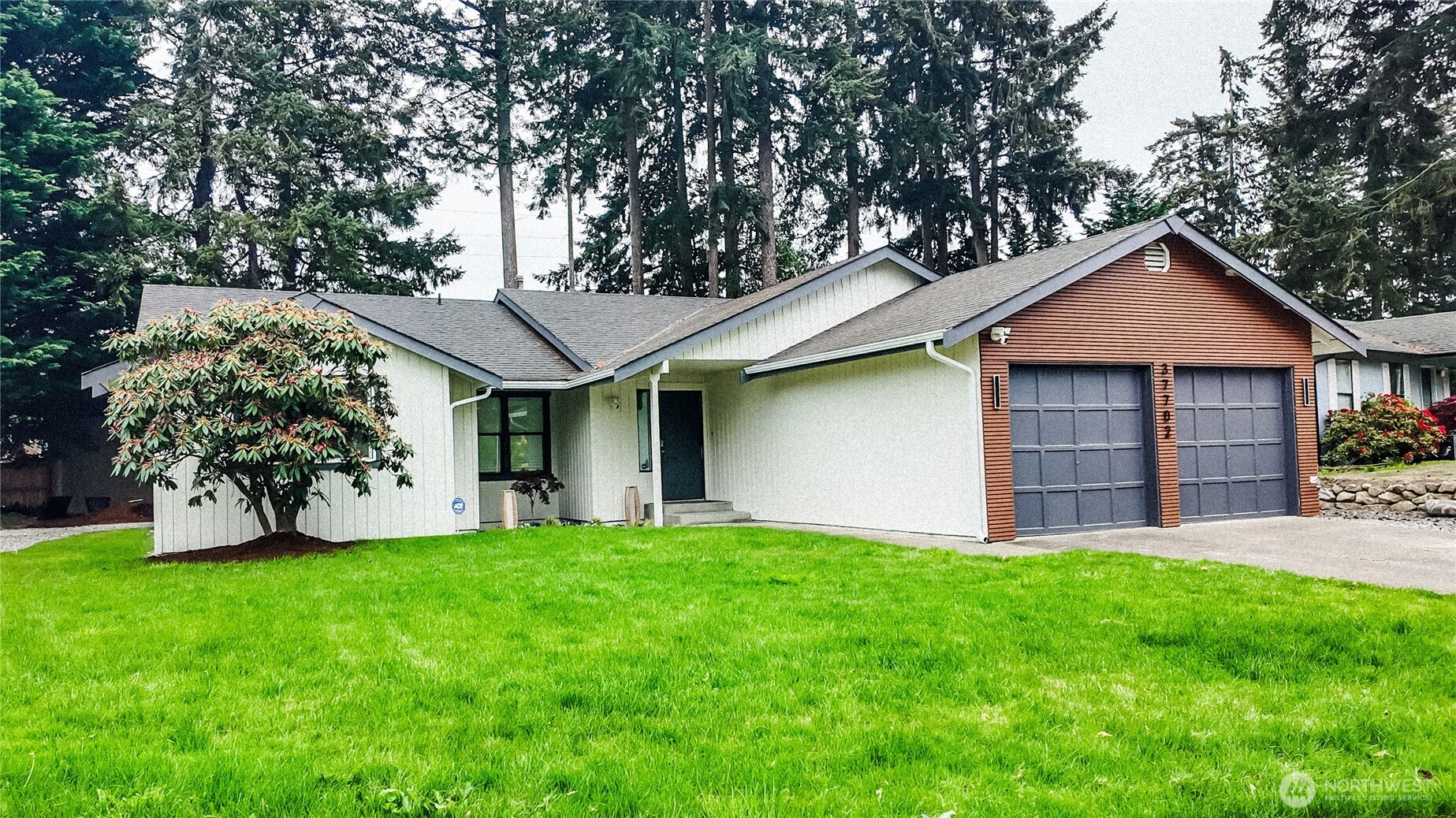 37702 27th Place Property Photo 3