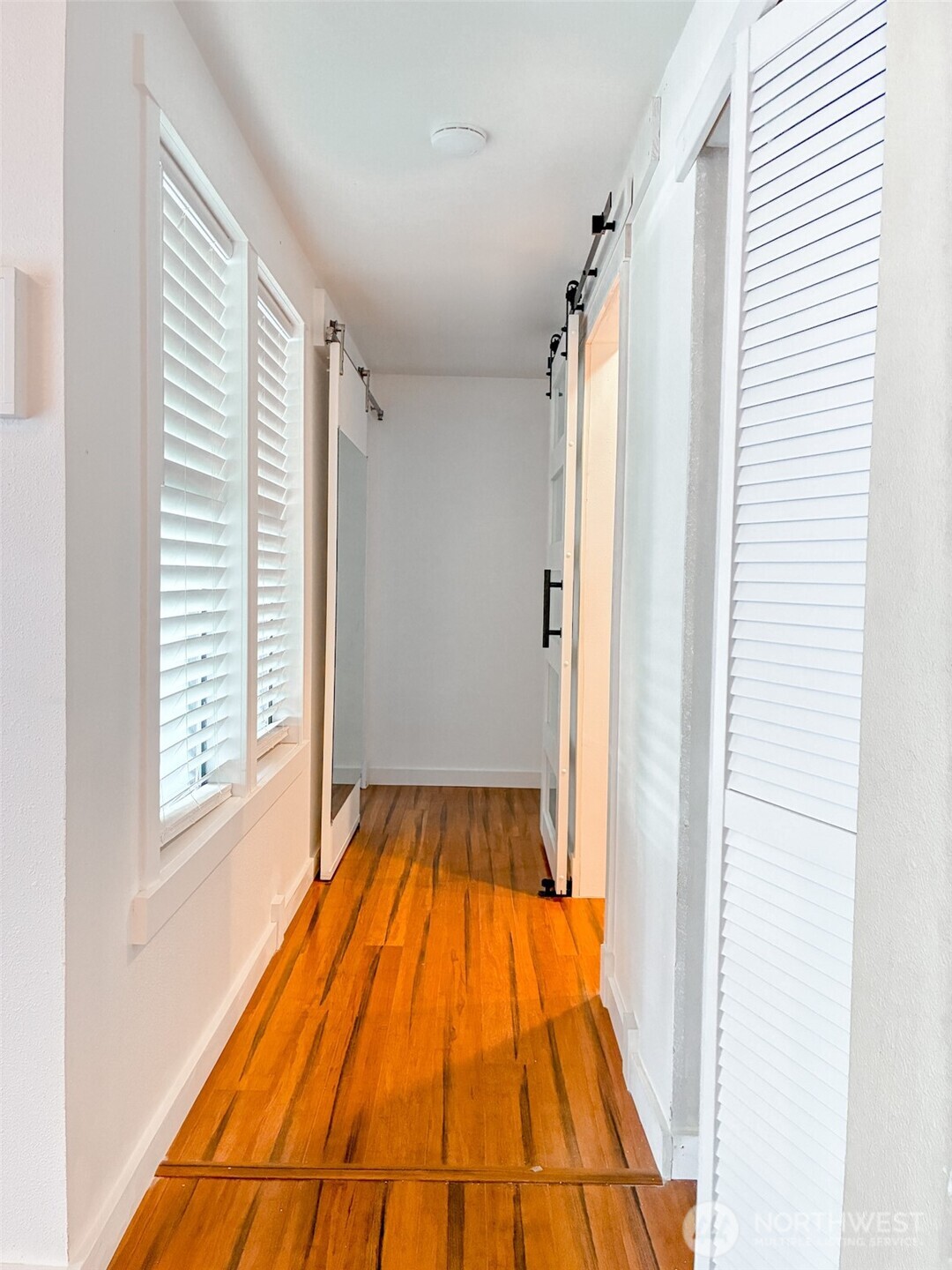 37702 27th Place Property Photo 8