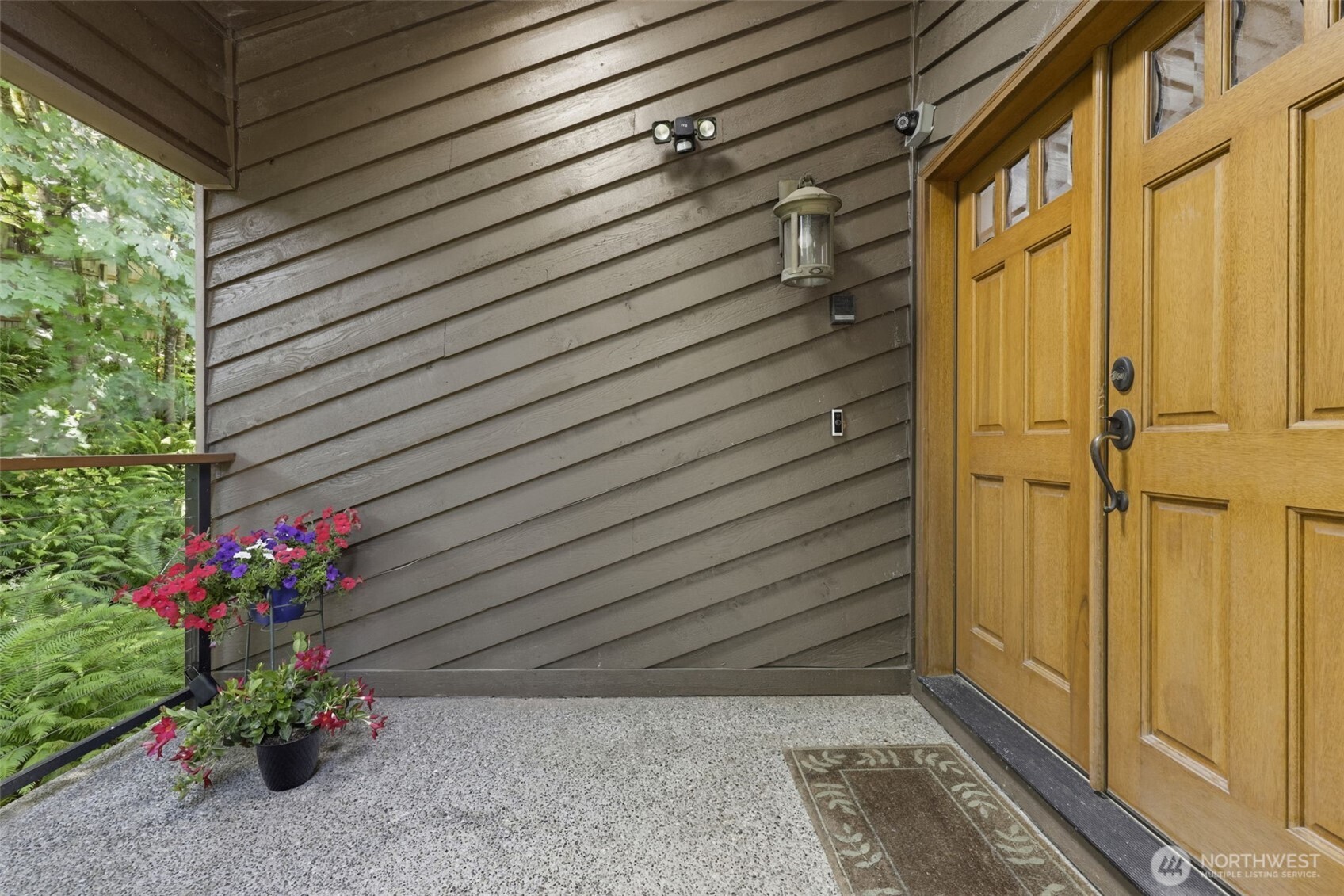 28611 16th Avenue Property Photo 5