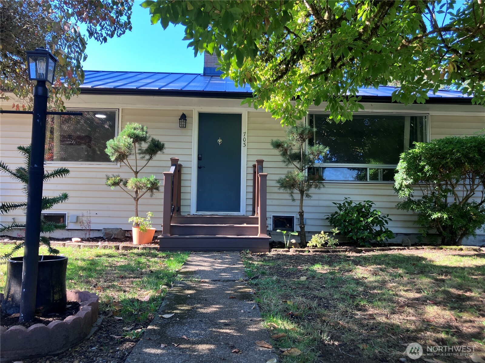 703 S 16th Street Property Photo 1